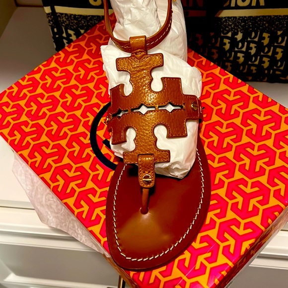 Tory Burch Phoebe thong sandal - Picture 1 of 2